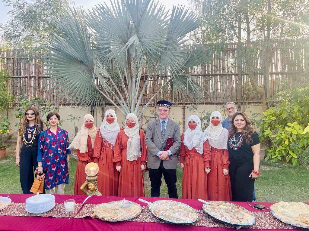 Huma Adnan hosts event celebrating craftsmanship to commemorate Women's Day